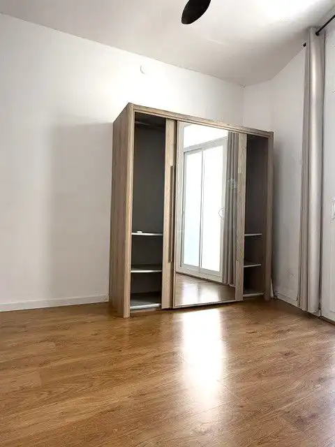 Dormitori de Pis en venda en Sant Boi de Llobregat amb Aire condicionat, Calefacció i Parquet