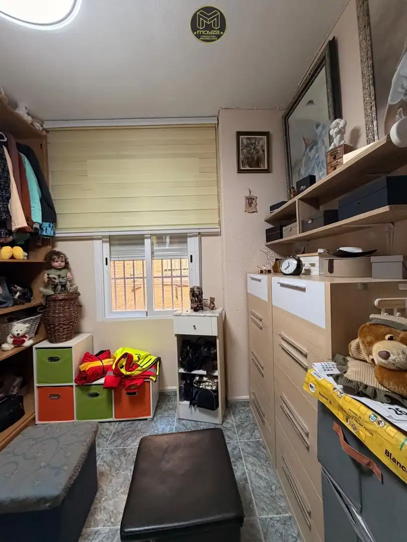 Schlafzimmer von Wohnung zum Verkauf in Jaén mit Klimaanlage, Heizung und Privatgarten
