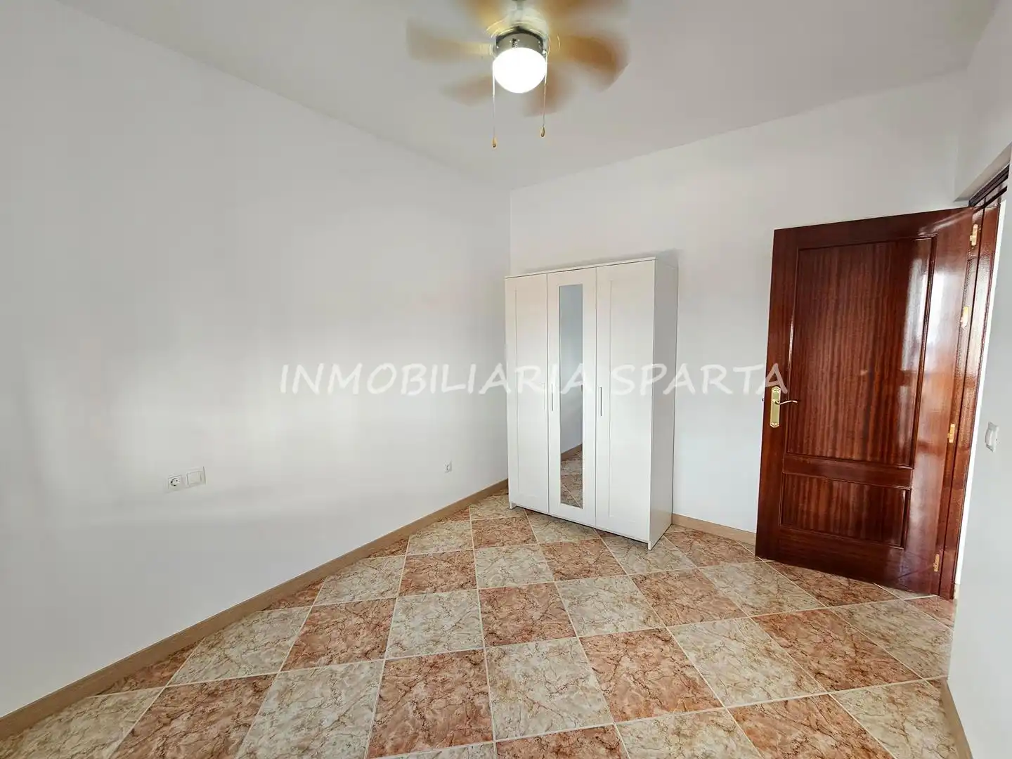 Terraced house to rent in Calle Maestro Granados 20, imagen 3