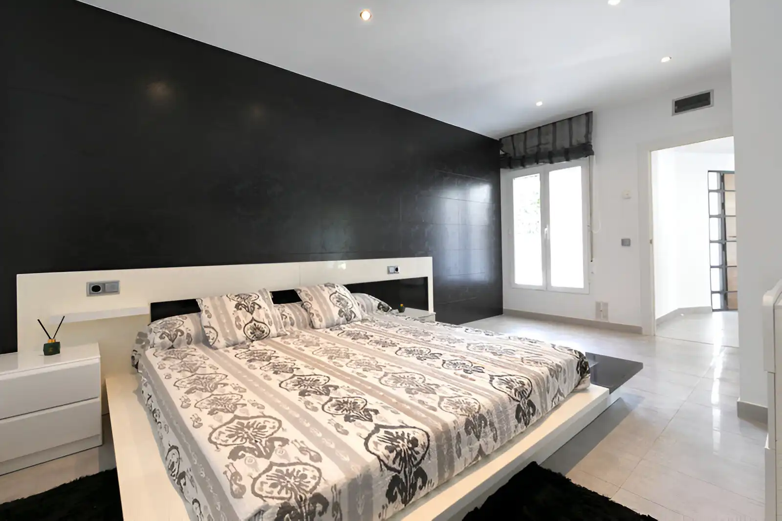 Habitación de Casa o chalet en venta en Marbella con Aire acondicionado, Jardín privado y Terraza