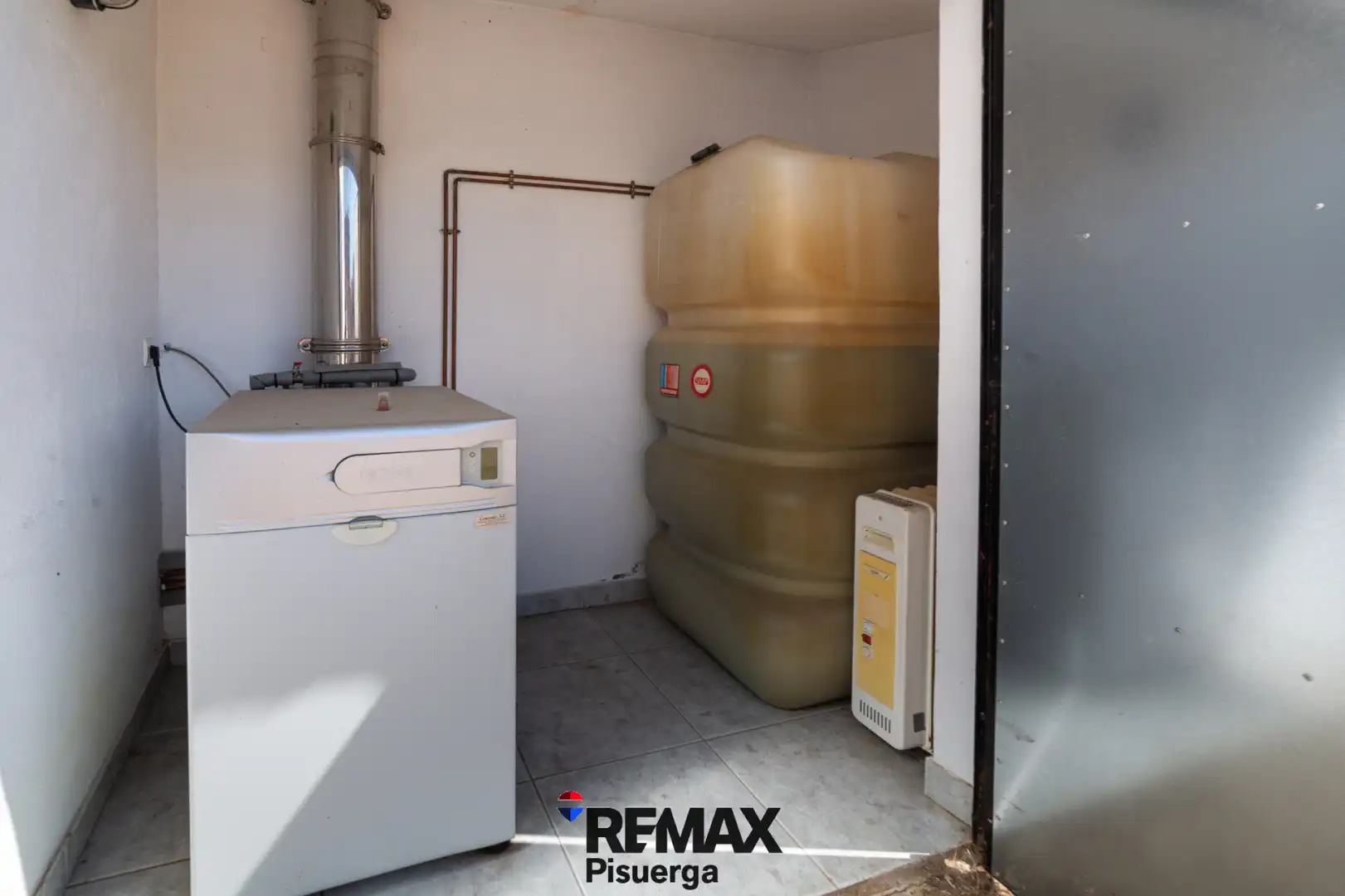 Houses for sale in Tordesillas  with Storage room