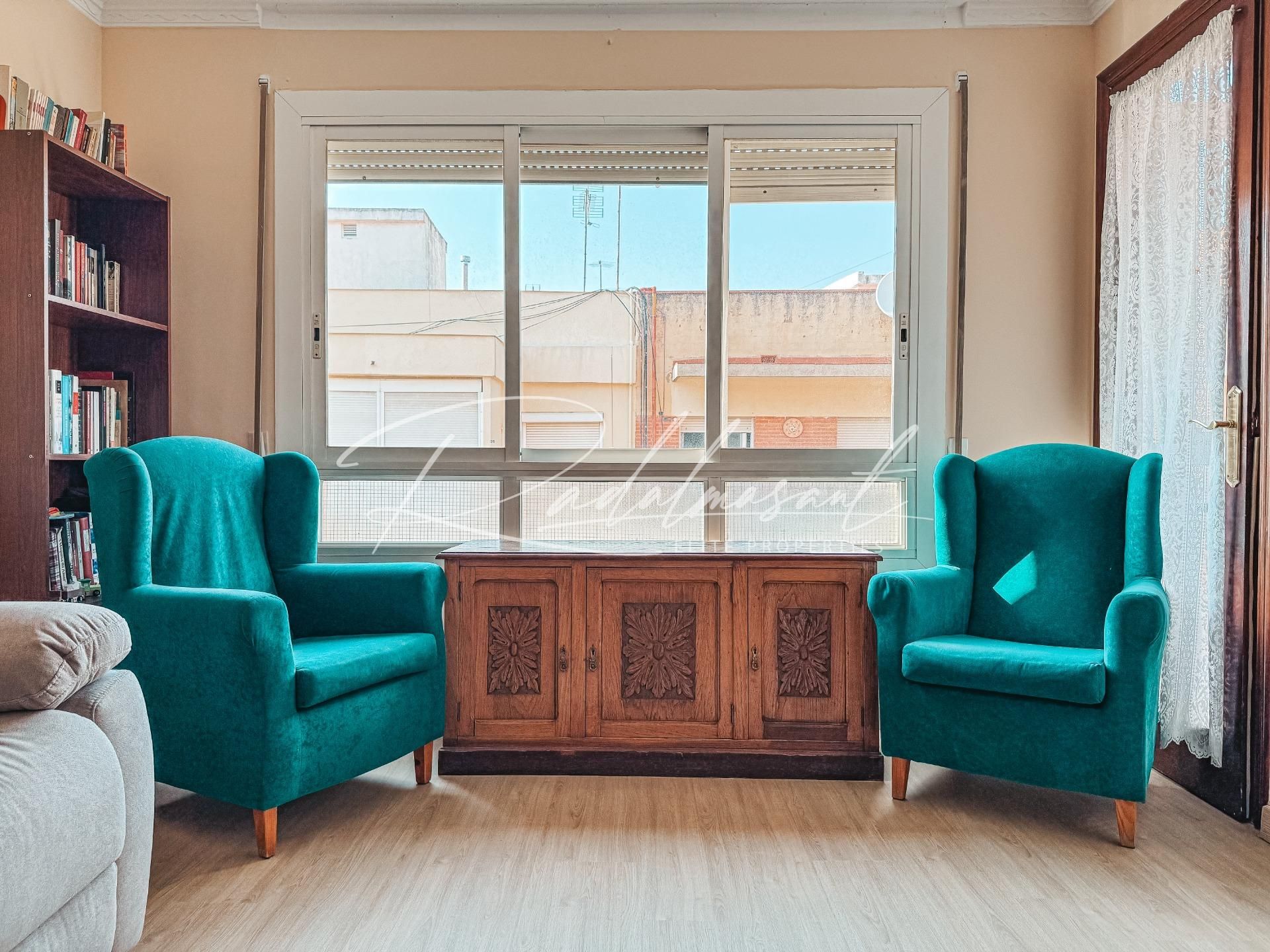 Living room of Flat for sale in Reus  with Air Conditioner, Heating and Parquet flooring