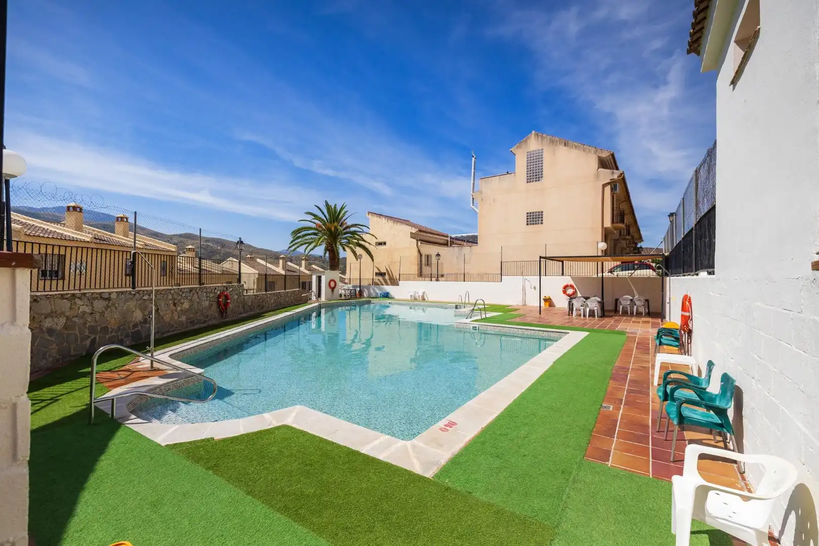 Semi-detached house with terrace for sale in MARIA PINET