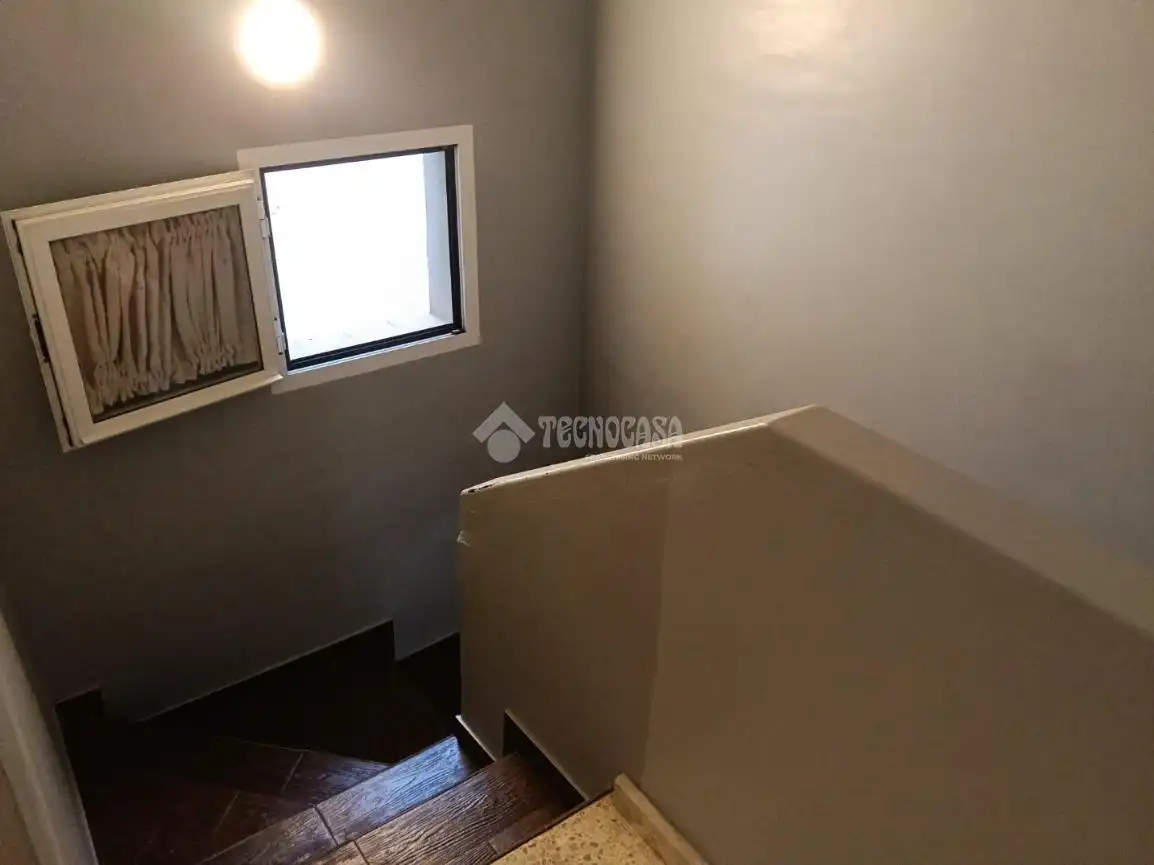 Casa adosada en venta en Dos Hermanas con Aire acondicionado, Jardín privado y Trastero