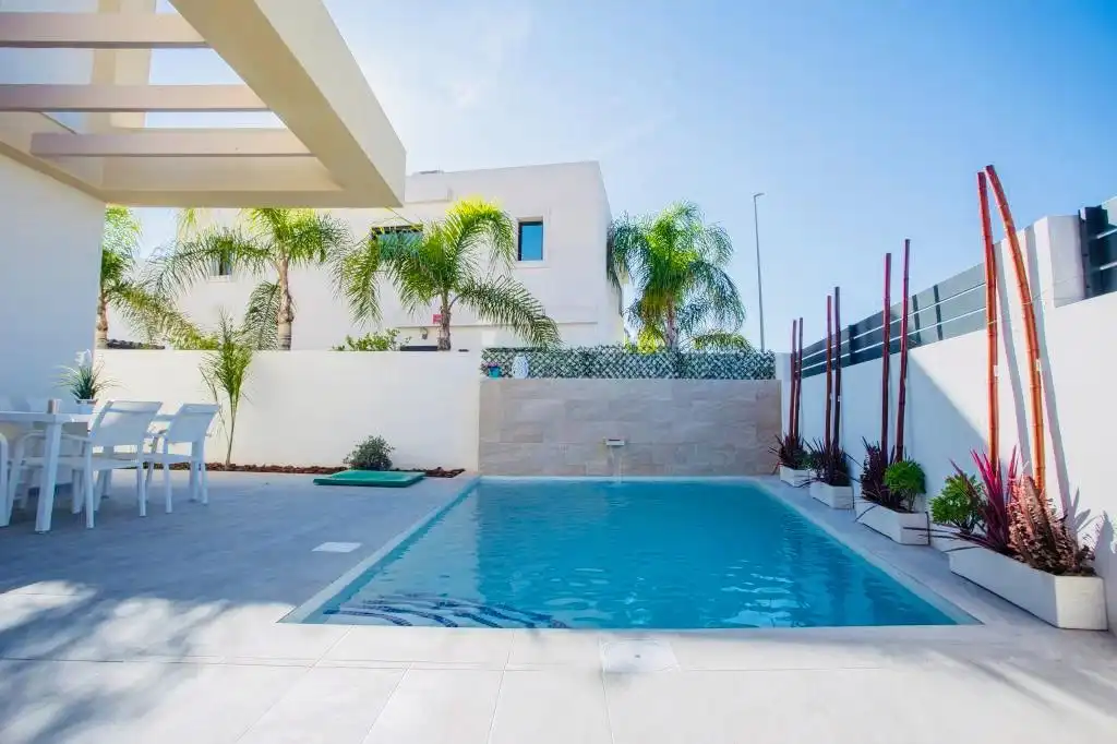Piscina de Casa o xalet en venda en Los Montesinos amb Jardí privat, Terrassa i Piscina
