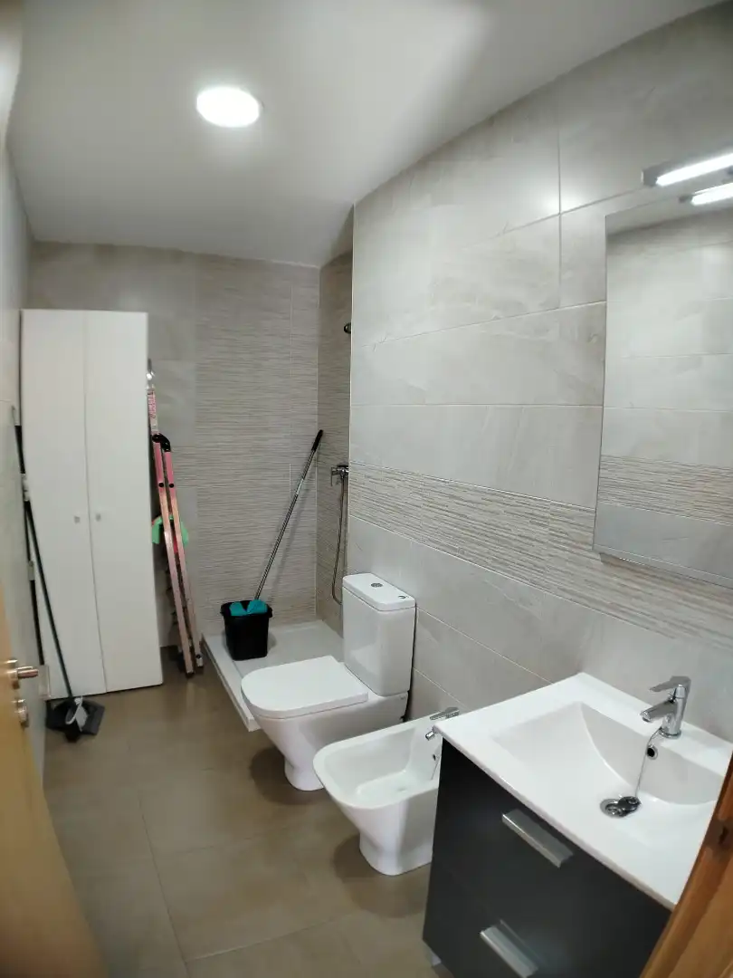 Bathroom of Flat for sale in Humanes de Madrid  with Air Conditioner and Heating