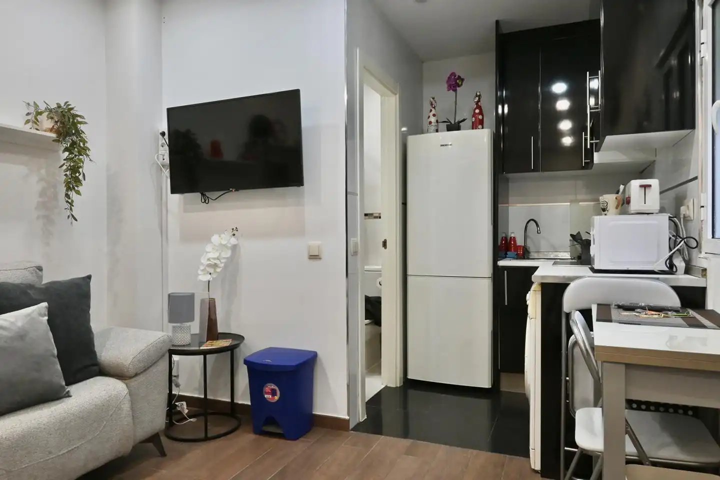 Kitchen of Study for rent in Madrid  with Air Conditioner, Heating and Furnished