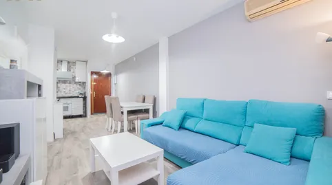 Foto 2 de Piso en venta en Calle de Gazaperas, El Arroyo - La Fuente, Fuenlabrada