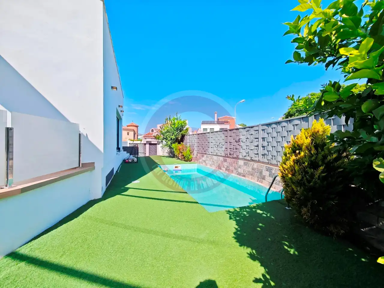 Piscina de Casa o chalet en venta en Vélez-Málaga con Aire acondicionado, Jardín privado y Terraza