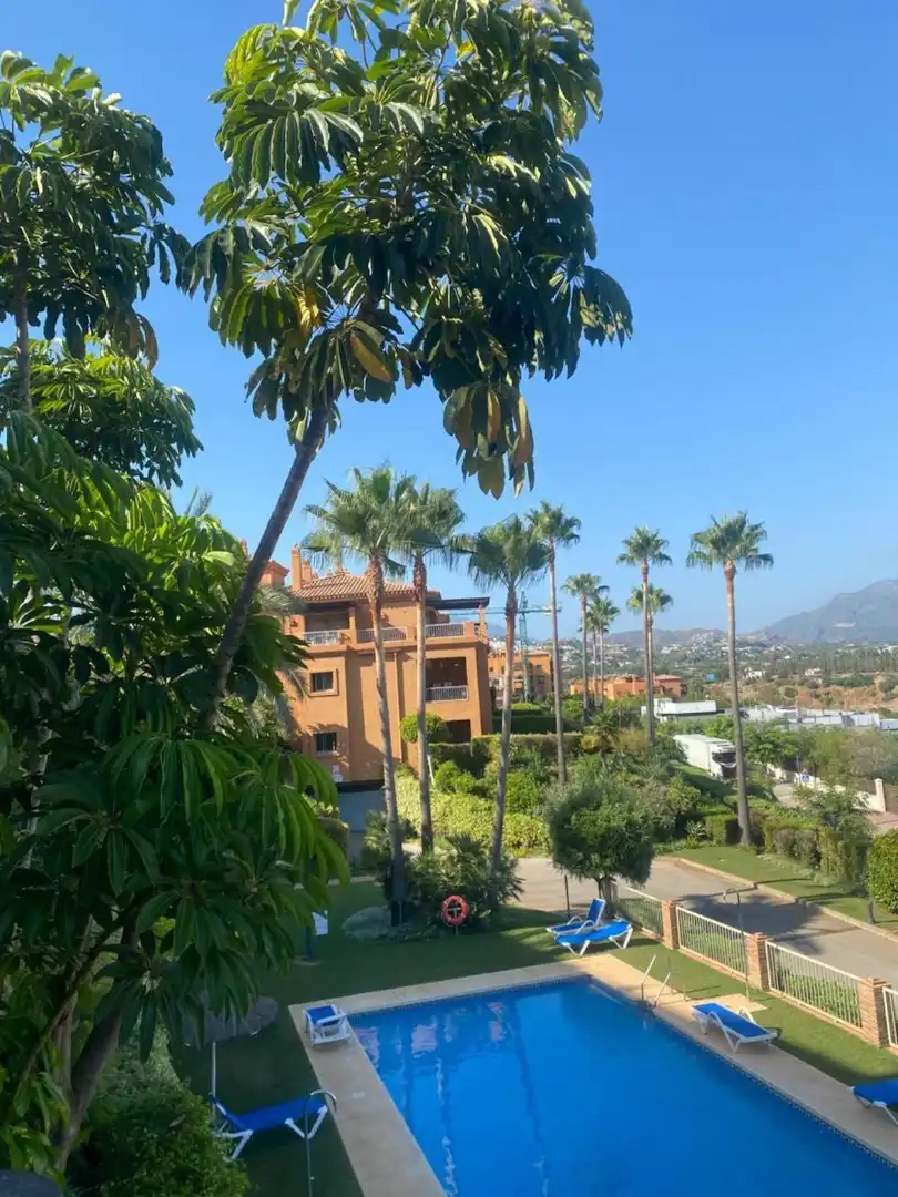 Piso con piscina en venta en Calle Pico Alcazaba 21, imagen 27
