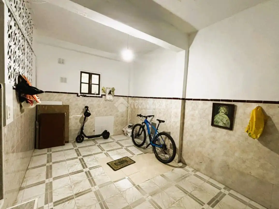 Casa adosada en venta en Pilas