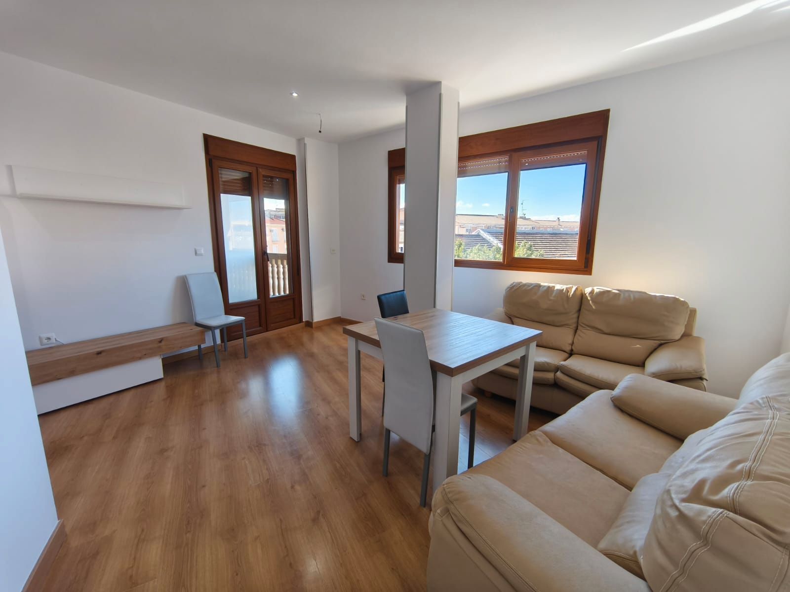 Sala d'estar de Pis de lloguer en Churriana de la Vega amb Terrassa, Moblat i Rentadora