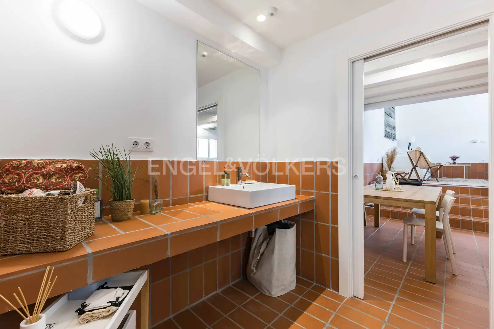 Badezimmer von Wohnung zum Verkauf in Barcelona mit Klimaanlage, Heizung und Abstellraum