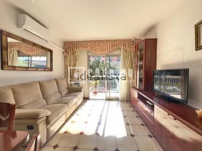 Living room of Flat for sale in Badalona  with Air Conditioner and Terrace