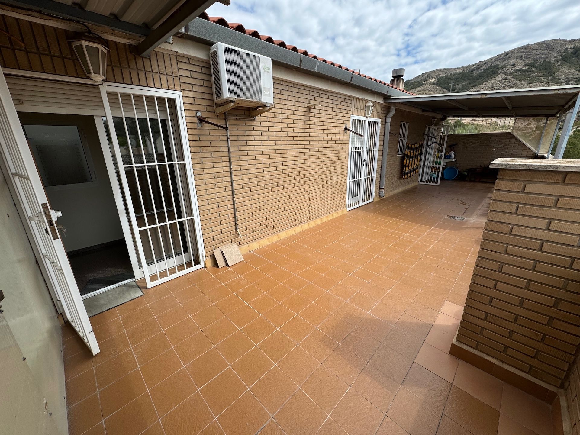 Terrassa de Casa adosada en venda en Villena amb Aire condicionat, Calefacció i Terrassa