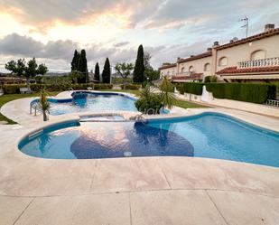 Einfamilien-Reihenhaus miete in Carrer del Vallespir, 9, Roda de Berà