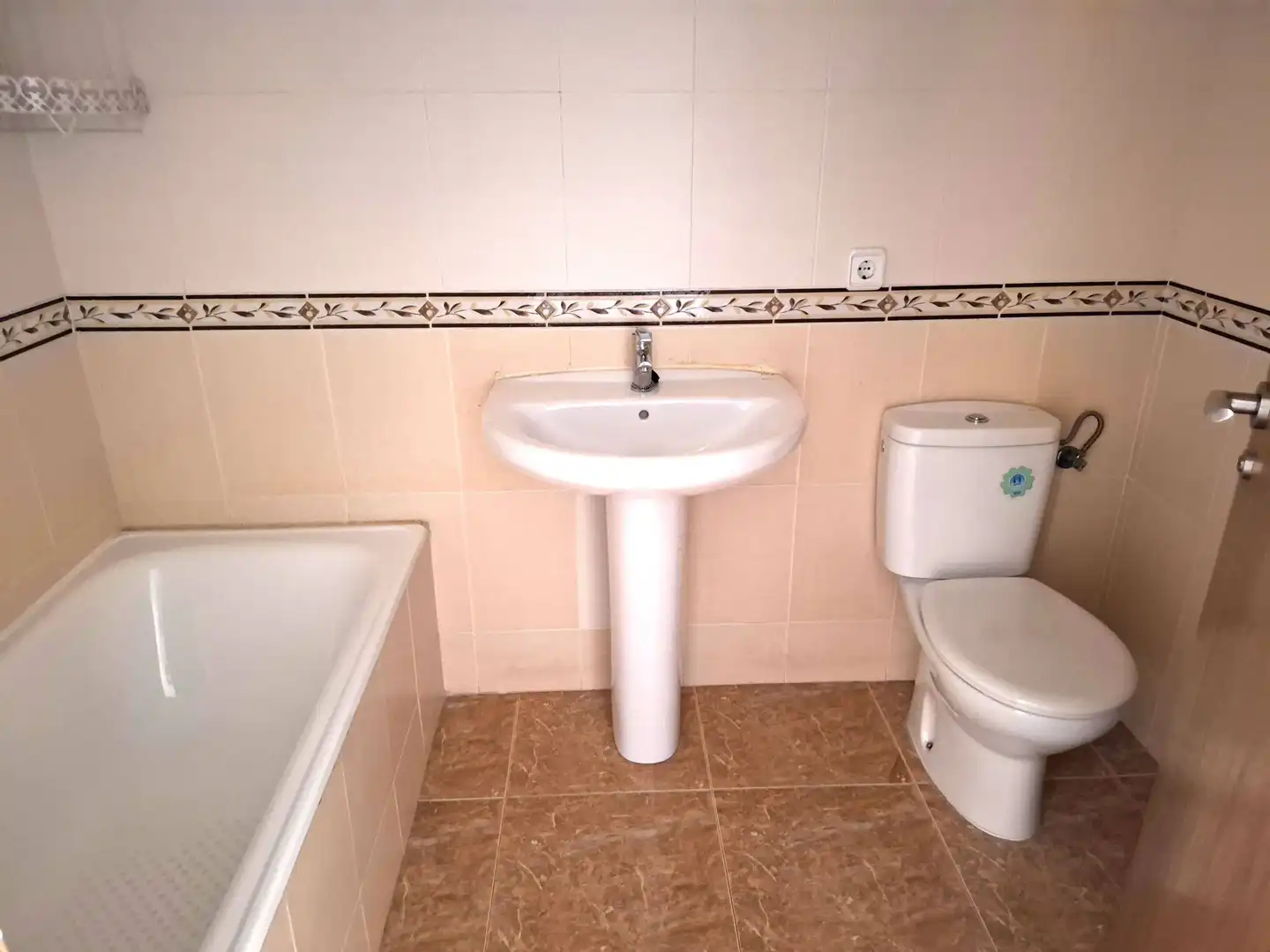 Bany de Pis en venda en Murcia amb Traster i Piscina comunitària