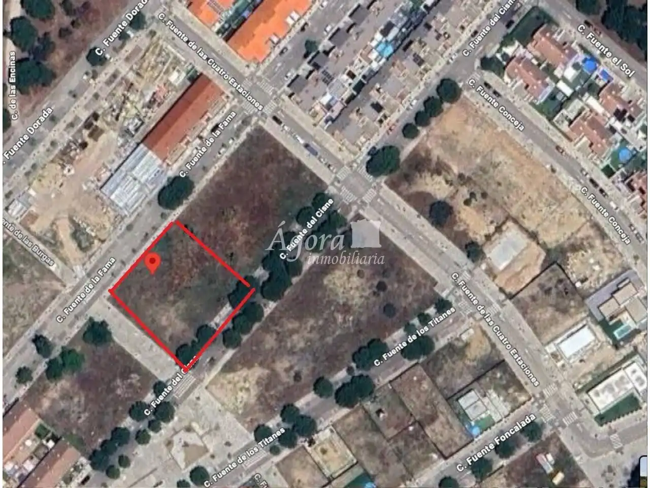Adossat amb jardí en venda a Calle Fuente del Cisne 13, imagen 8