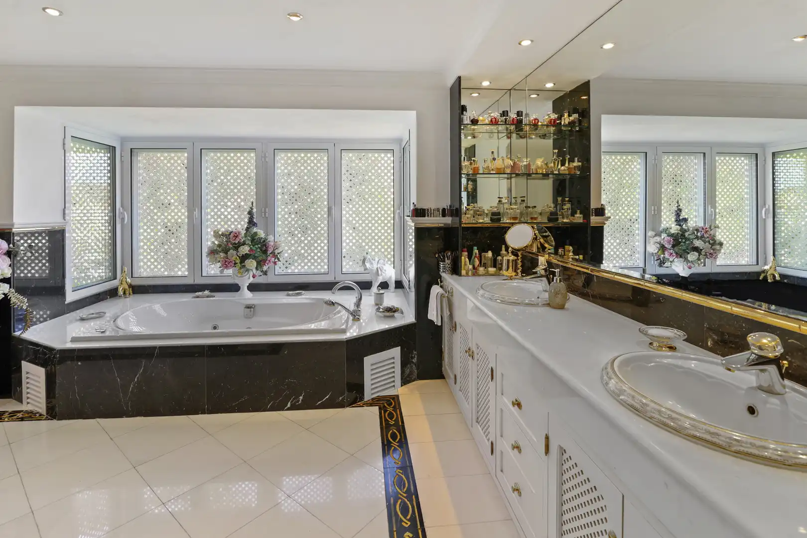 House with pool for sale in Marbella Centro, imagen 29