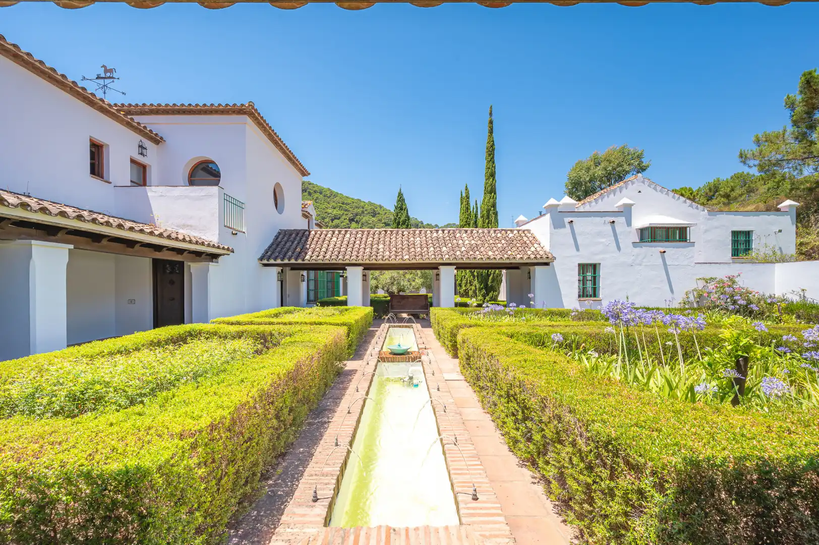 Jardí de Casa o xalet en venda en Estepona amb Aire condicionat, Jardí privat i Terrassa