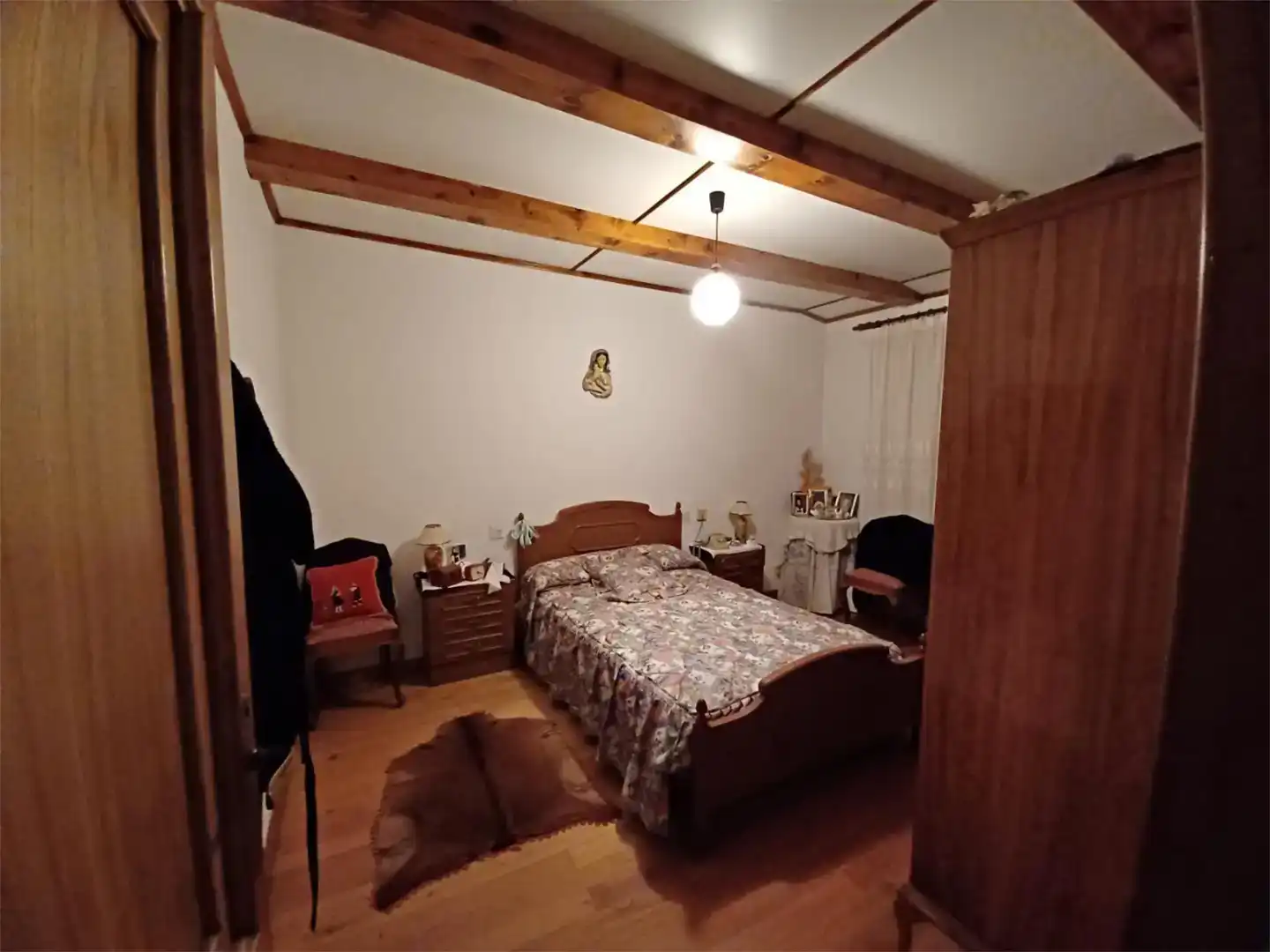 Dormitori de Casa adosada en venda en A Fonsagrada  amb Parquet i Moblat