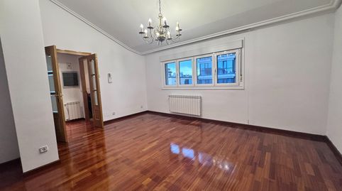 Photo 3 of Flat for sale in Calle Calle Pepa Ojanguren, Salesas - Foncalada - Campoamor, Oviedo