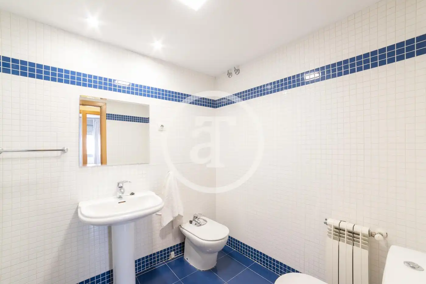 Attic for rent in Calle Fuente Cisneros, Parque Oeste - Fuente Cisneros