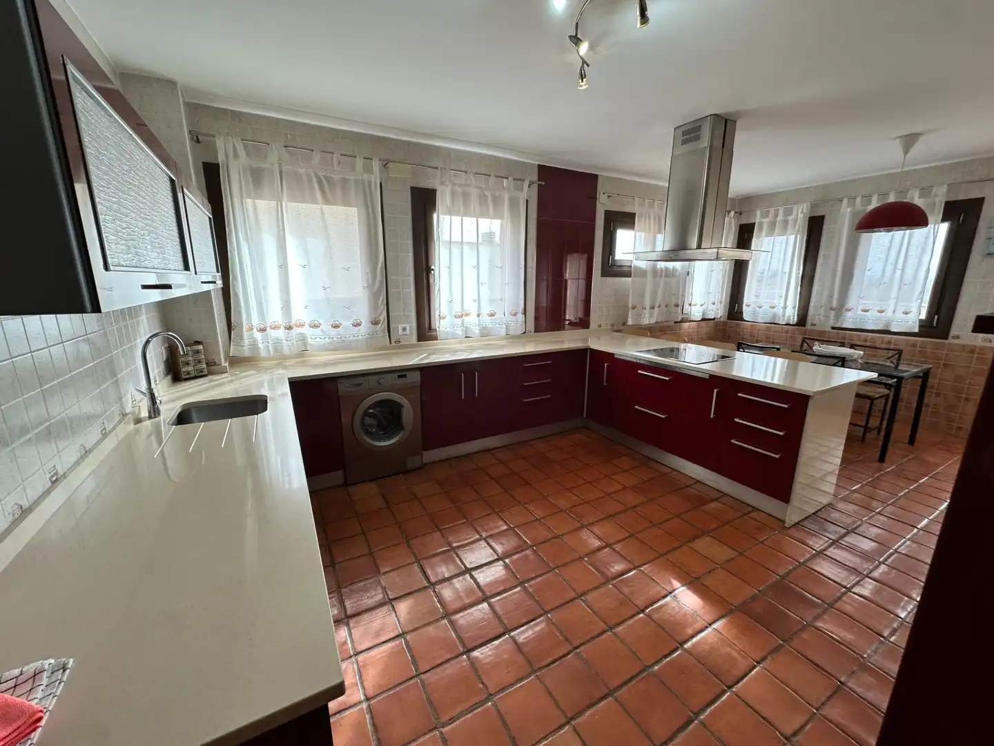 Cocina de Casa o chalet en venta en Villalba de la Sierra con Aire acondicionado, Calefacción y Terraza
