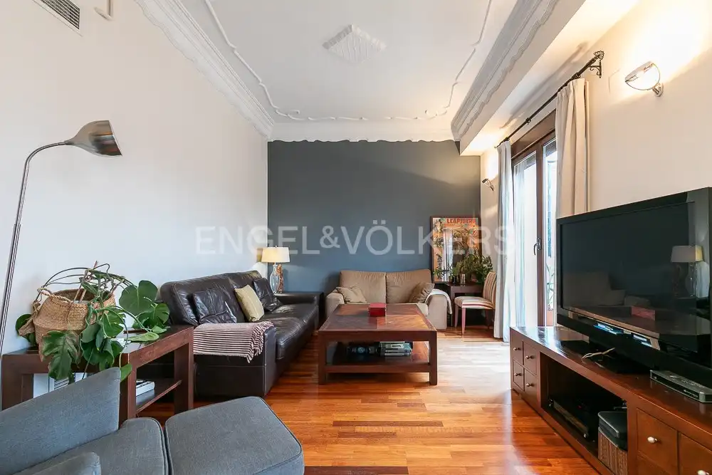 Wohnzimmer von Wohnung zur Miete in  Valencia Capital mit Klimaanlage, Heizung und Parkett