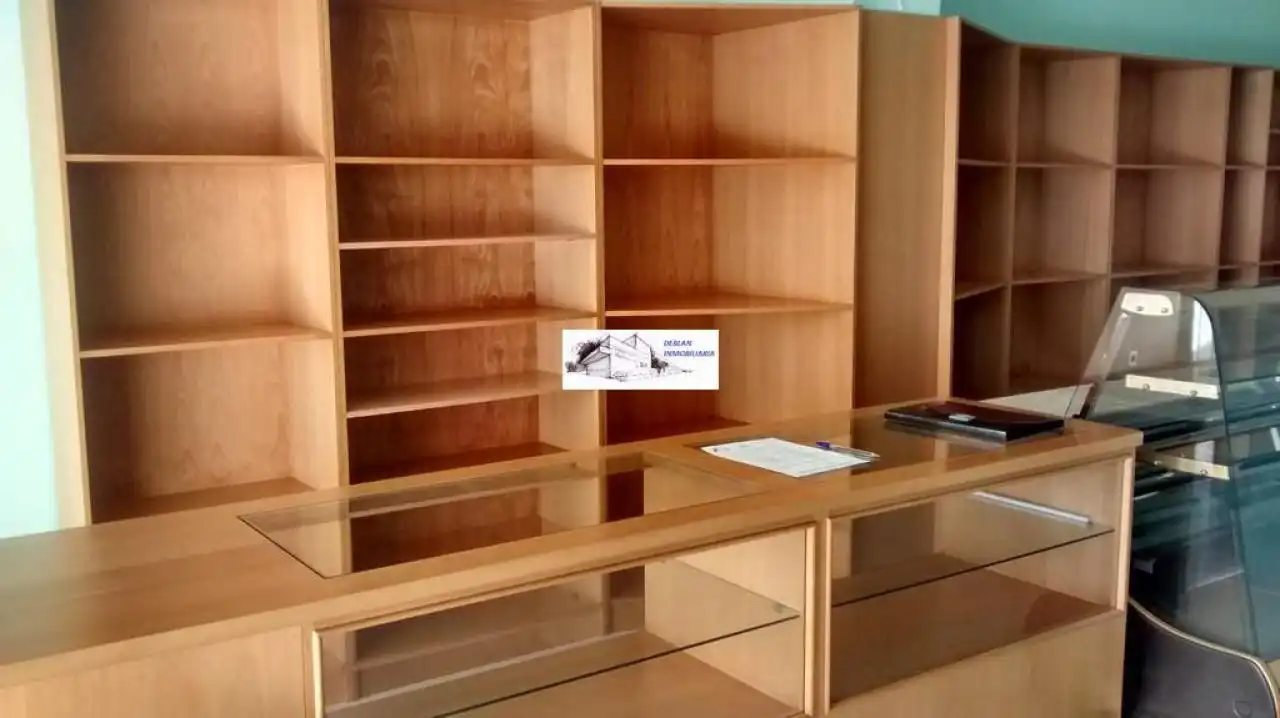 Geschaftsraum zur Miete in Tomiño