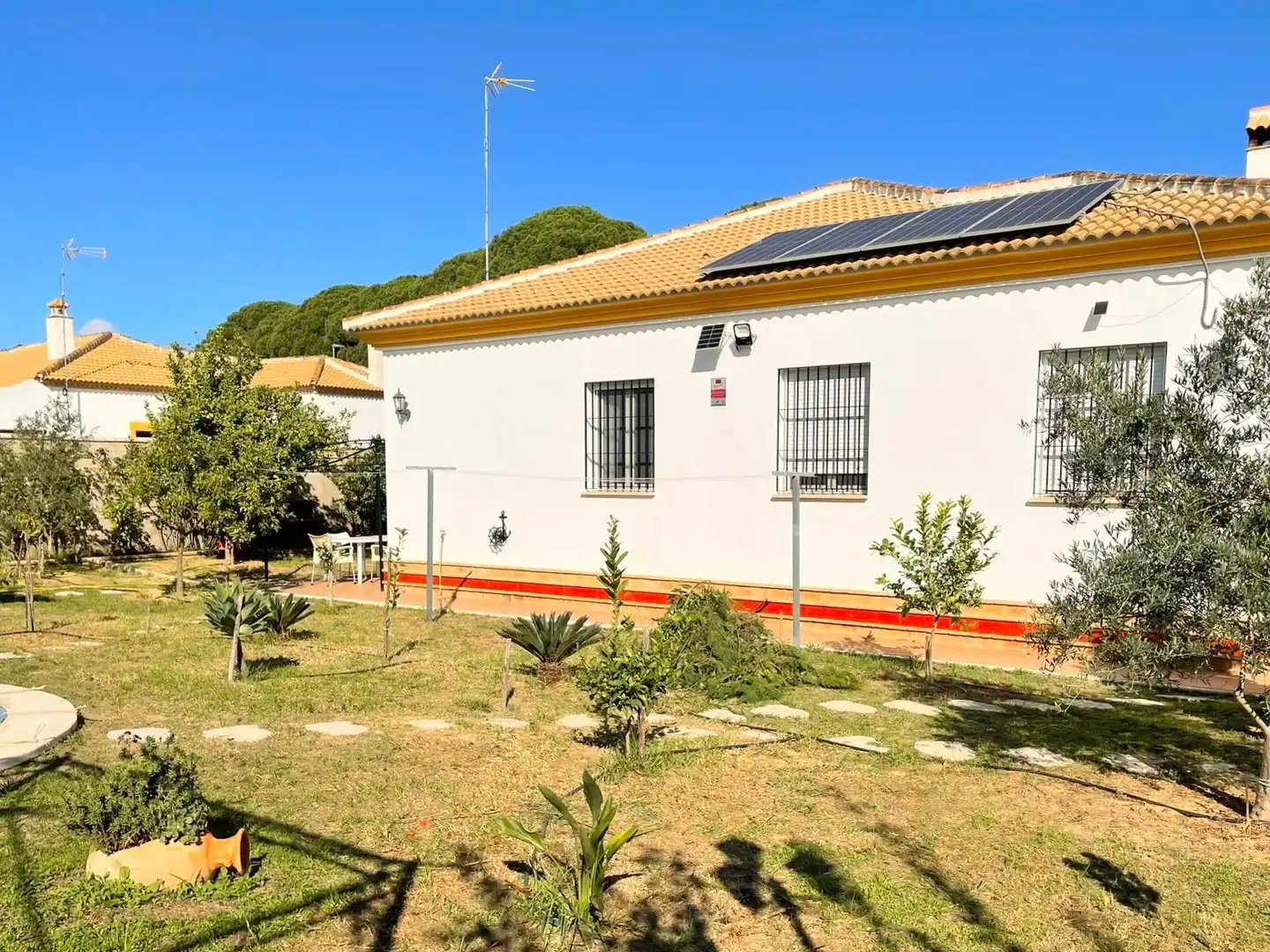 Exterior view of Houses for sale in Hinojos  with Air Conditioner, Heating and Private garden