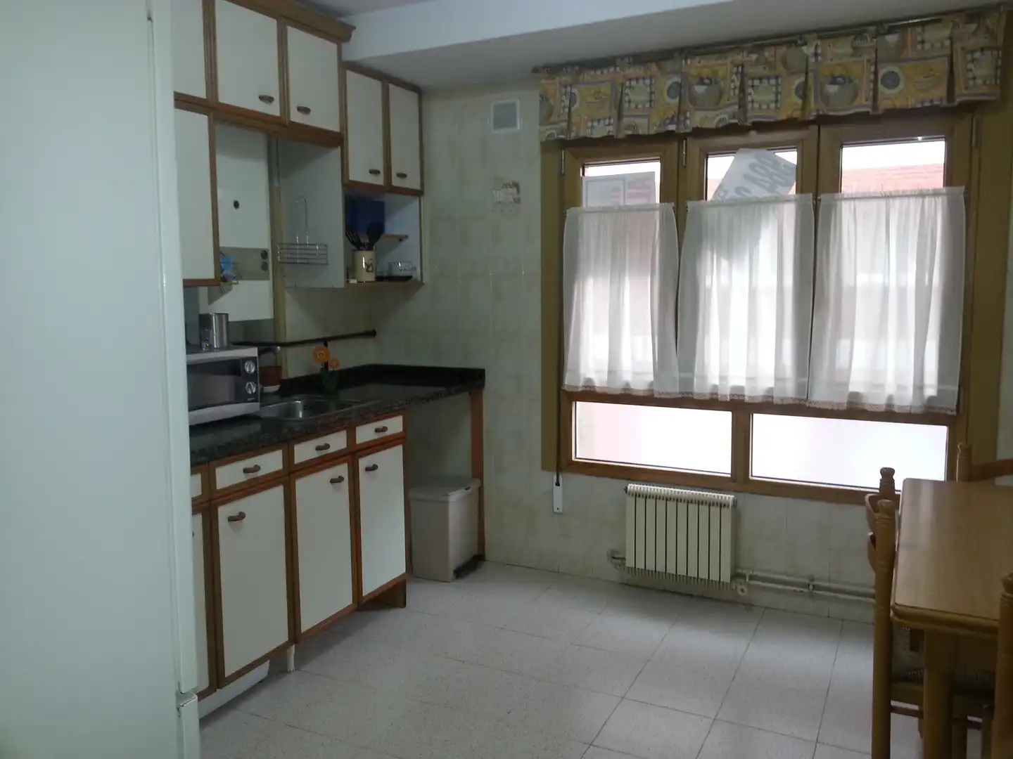 Cocina de Piso en venta en Gijón  con Calefacción