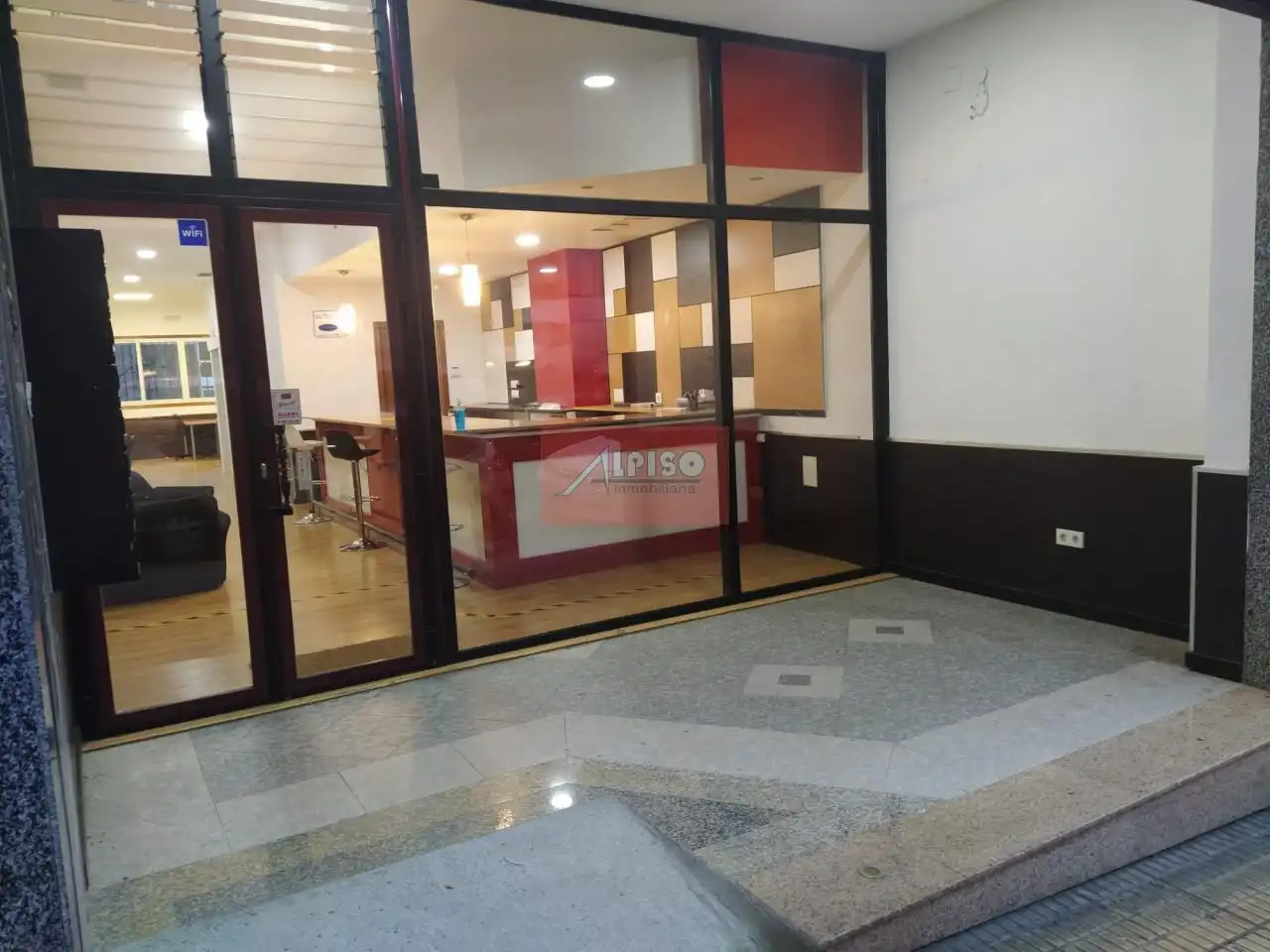 Local comercial de lloguer a Couto, imagen 9