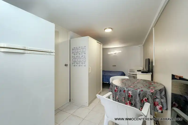 Schlafzimmer von Haus oder Chalet zum Verkauf in Empuriabrava mit Klimaanlage, Heizung und Terrasse
