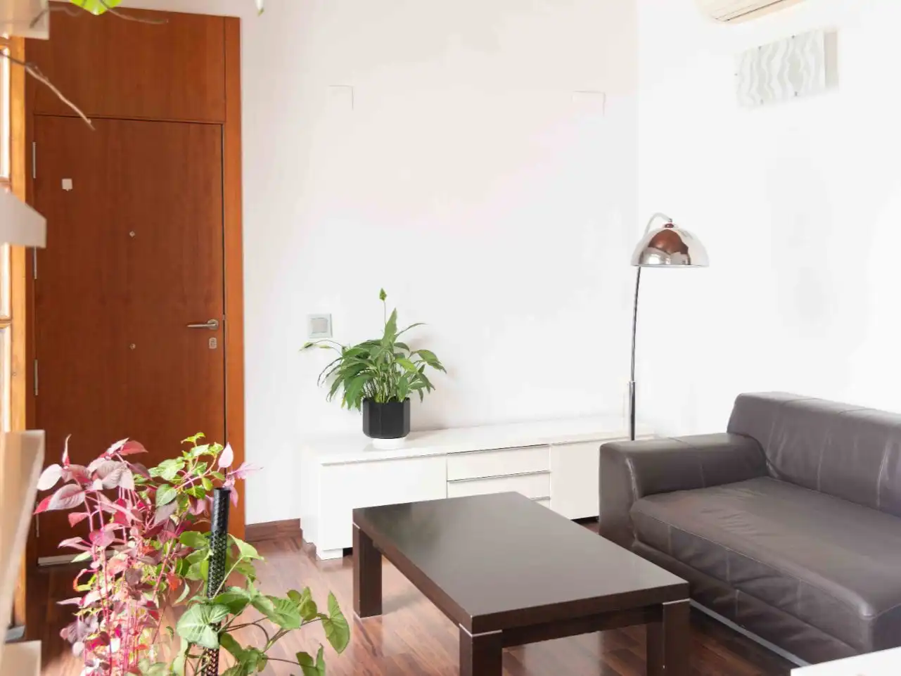 Sala d'estar de Apartament en venda en  Sevilla Capital amb Aire condicionat