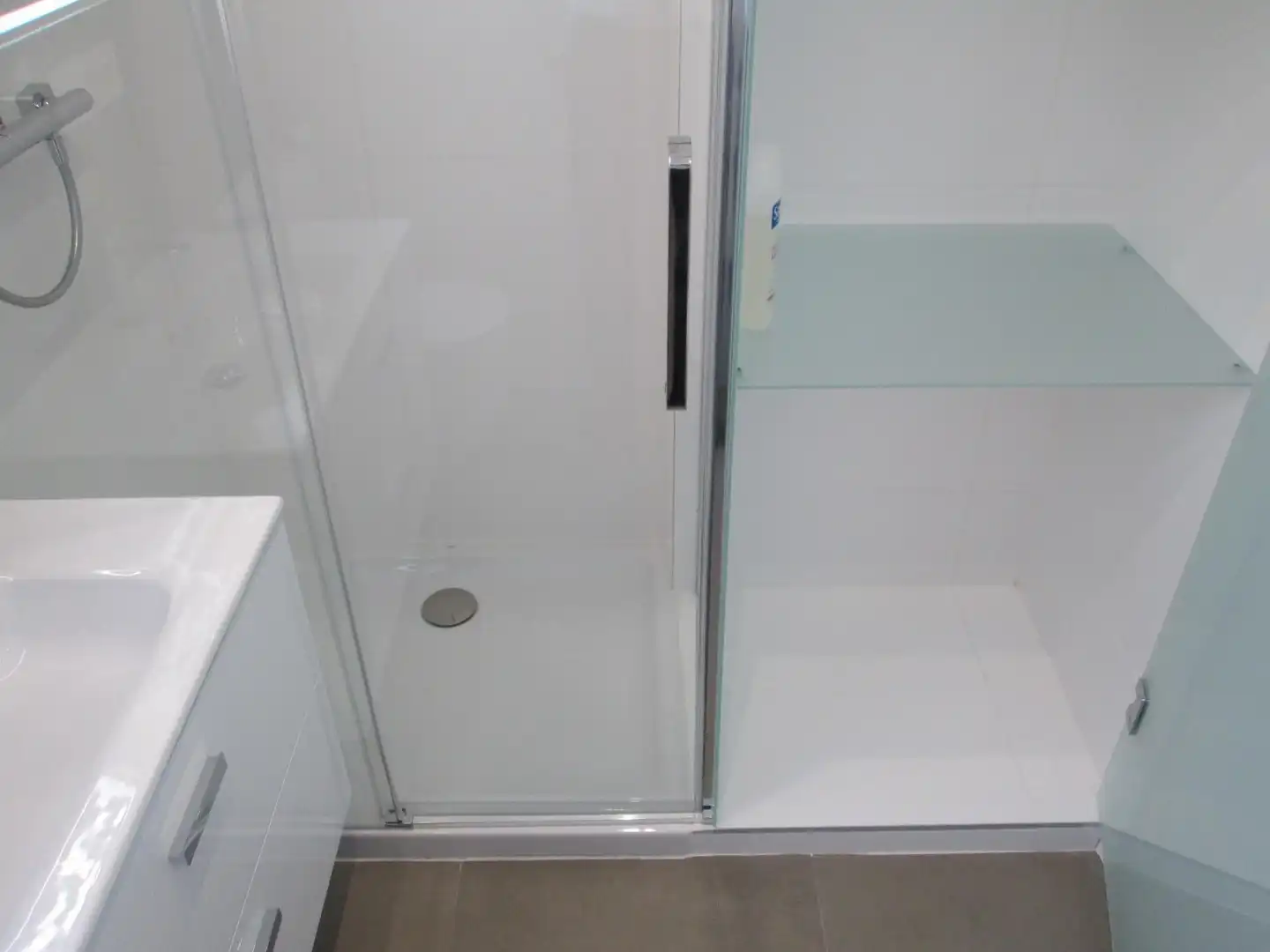 Bany de Pis de lloguer en Sevilla amb Aire condicionat, Parquet i Terrassa