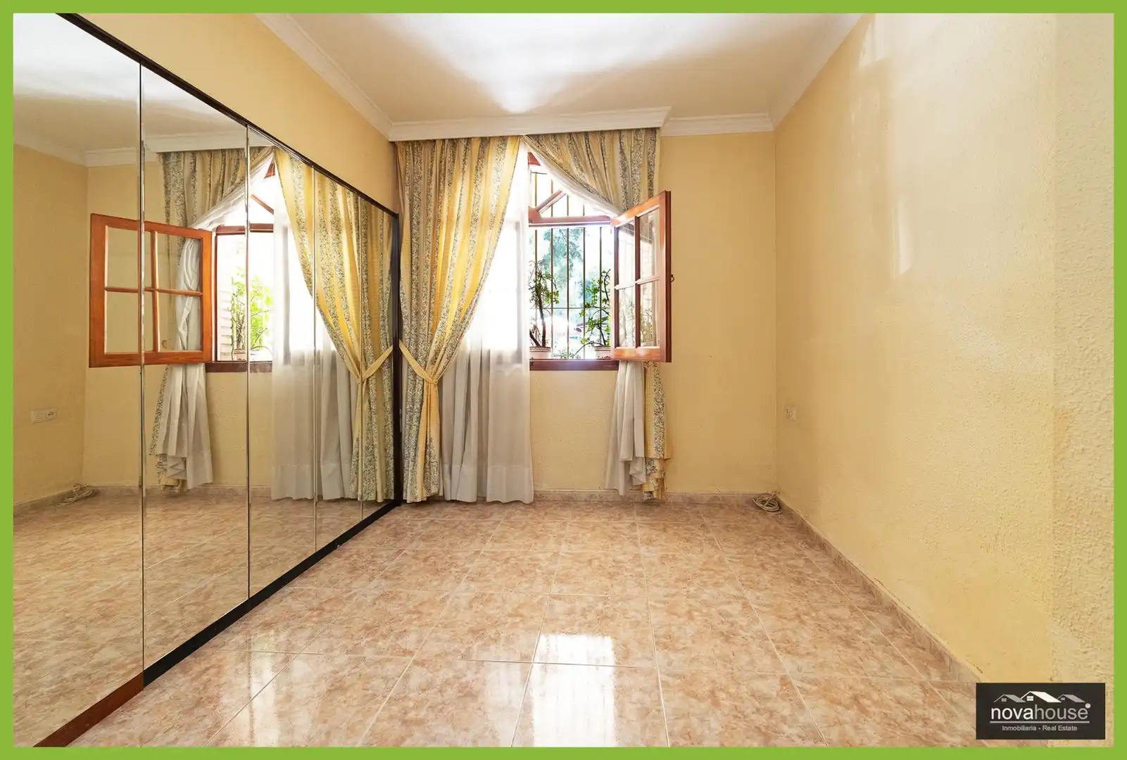 Habitación de Casa o chalet en venta en Málaga con Aire acondicionado, Terraza y Trastero