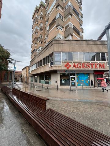 Local comercial en Alquiler en Centre