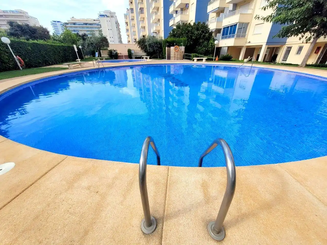 Piscina de Apartament de lloguer en Gandia amb Terrassa, Moblat i Piscina comunitària