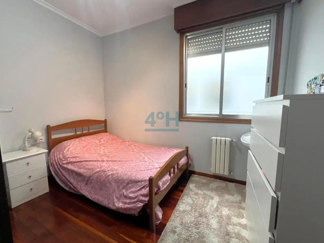 Bedroom of Flat for sale in Ourense Capital   with Heating, Parquet flooring and Storage room
