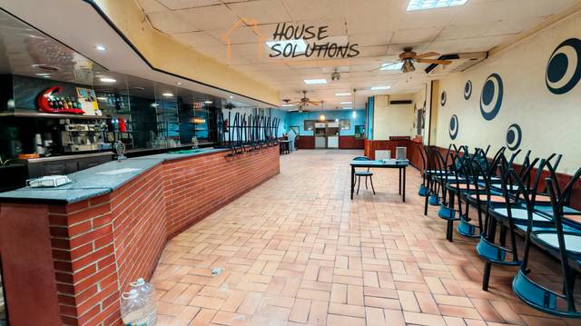 Local comercial en Alquiler en Centre - Eixample – Can Llobet