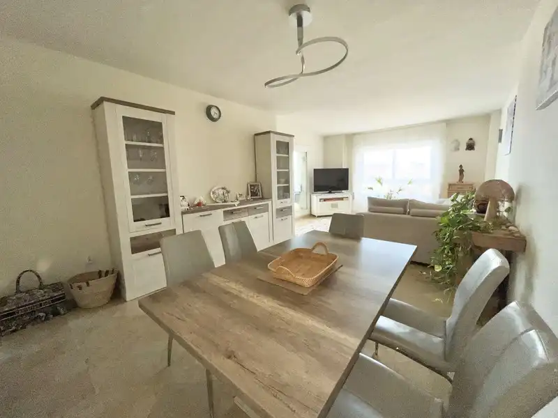 Apartamento con terraza en venta en Calahonda, imagen 6