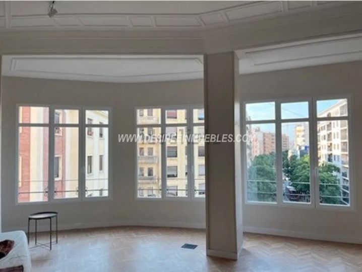 Living room of Flat to rent in  Valencia Capital  with Air Conditioner and Parquet flooring