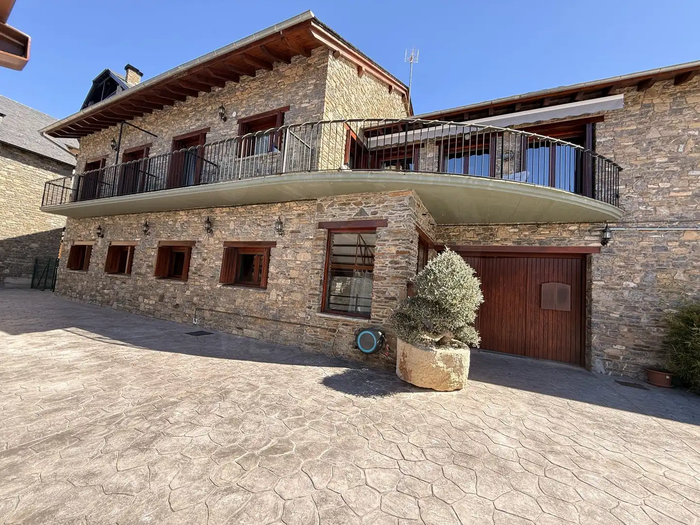 Vista exterior de Finca rústica en venta en Rialp con Calefacción y Terraza