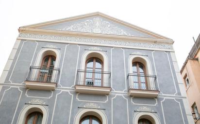 Vista exterior de Casa adosada en venda en  Barcelona Capital amb Terrassa i Alarma