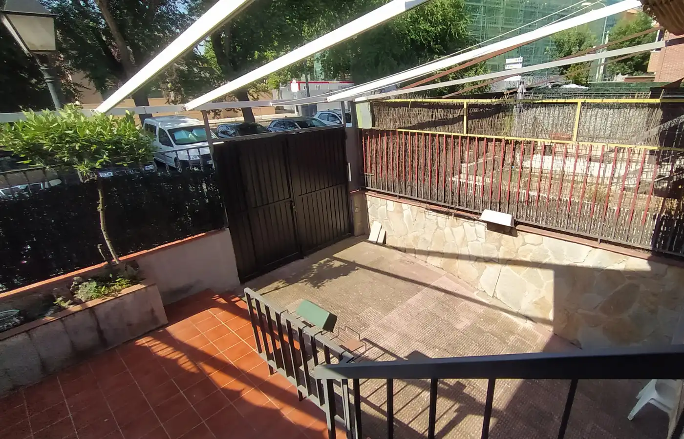 Terrassa de Casa adosada en venda en Daganzo de Arriba amb Aire condicionat, Jardí privat i Terrassa