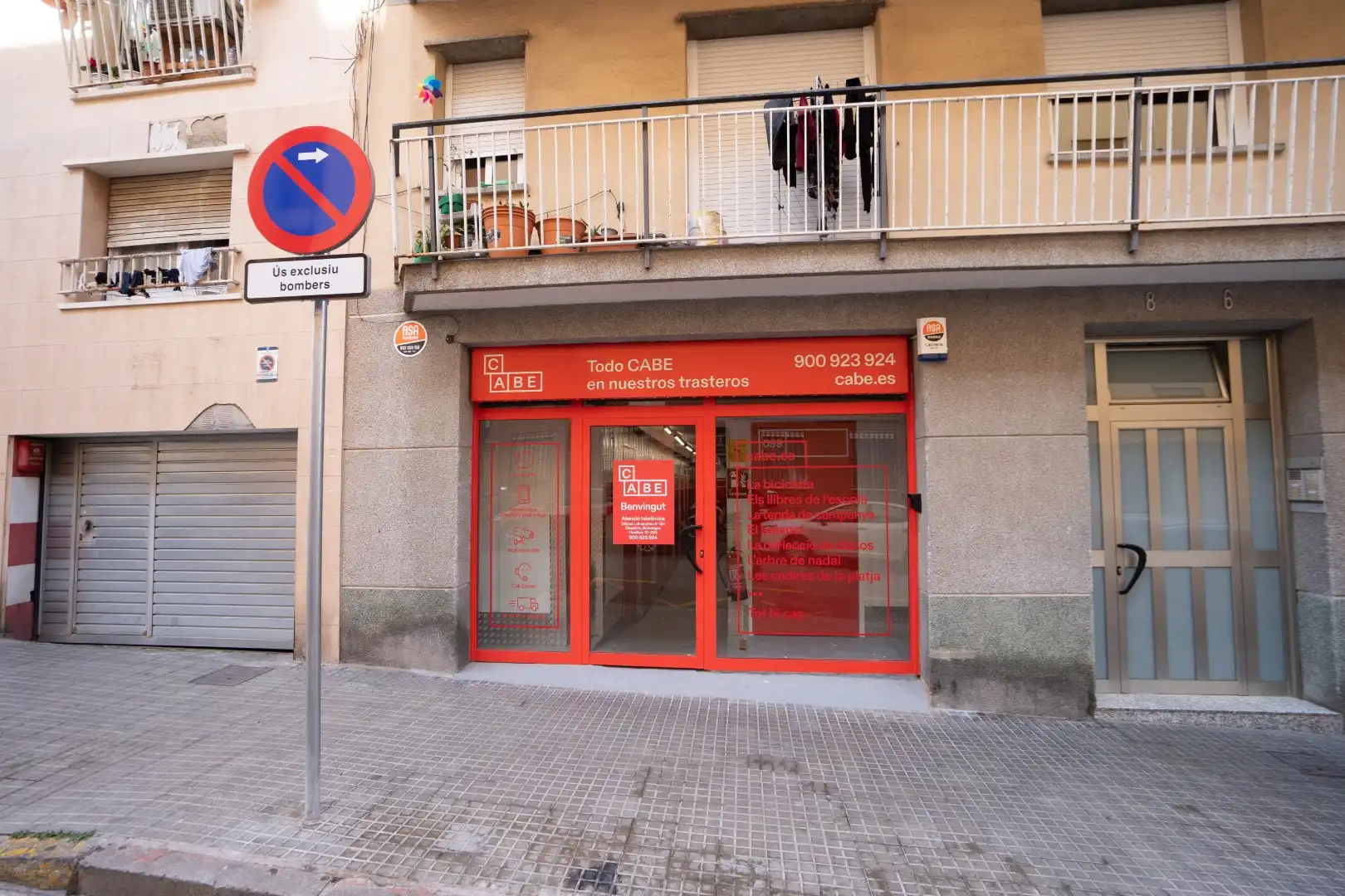 Traster de lloguer en Esplugues de Llobregat amb Alarma
