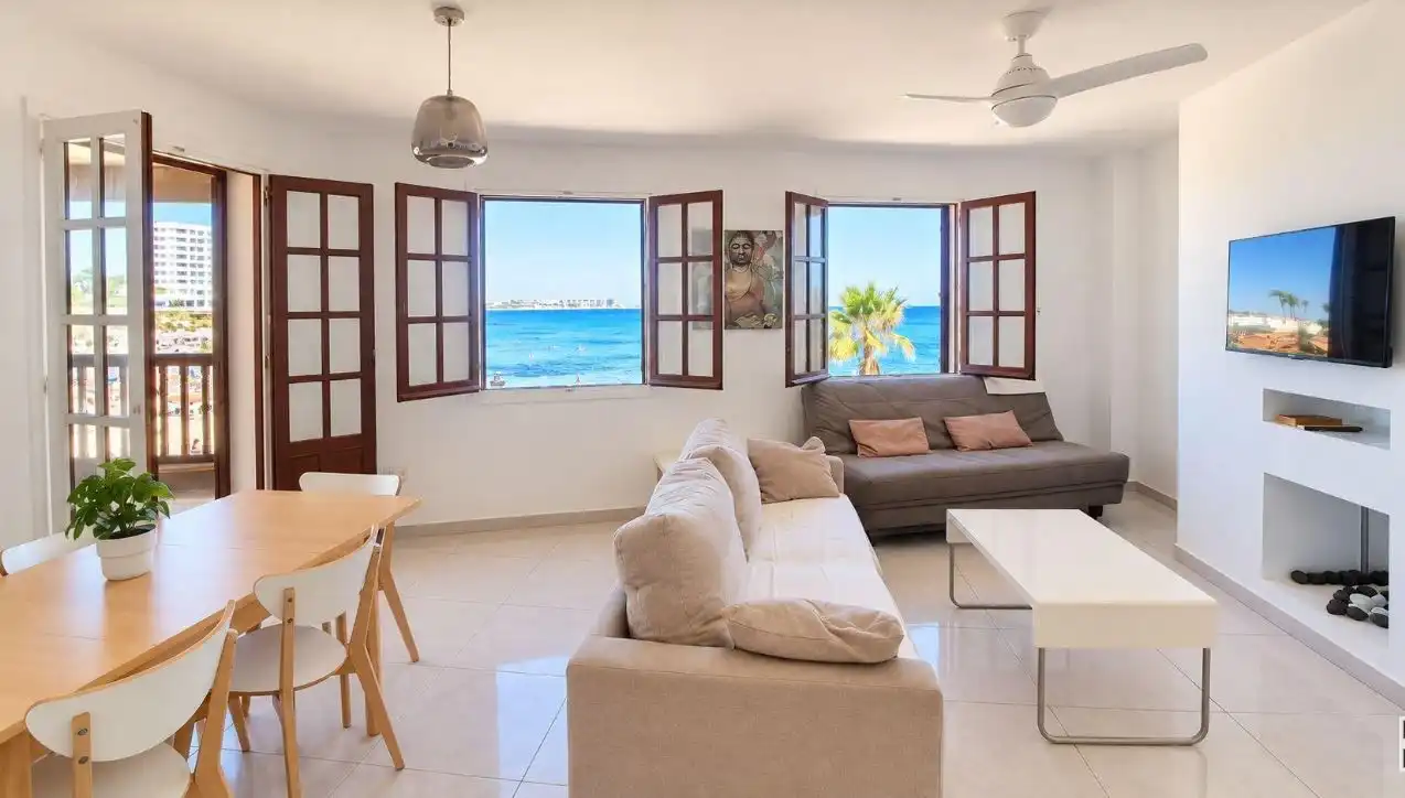 Piso con terraza en venta en Mayor
