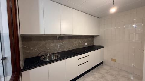 Foto 2 de Piso de alquiler en Zona Ultramar, Ferrol