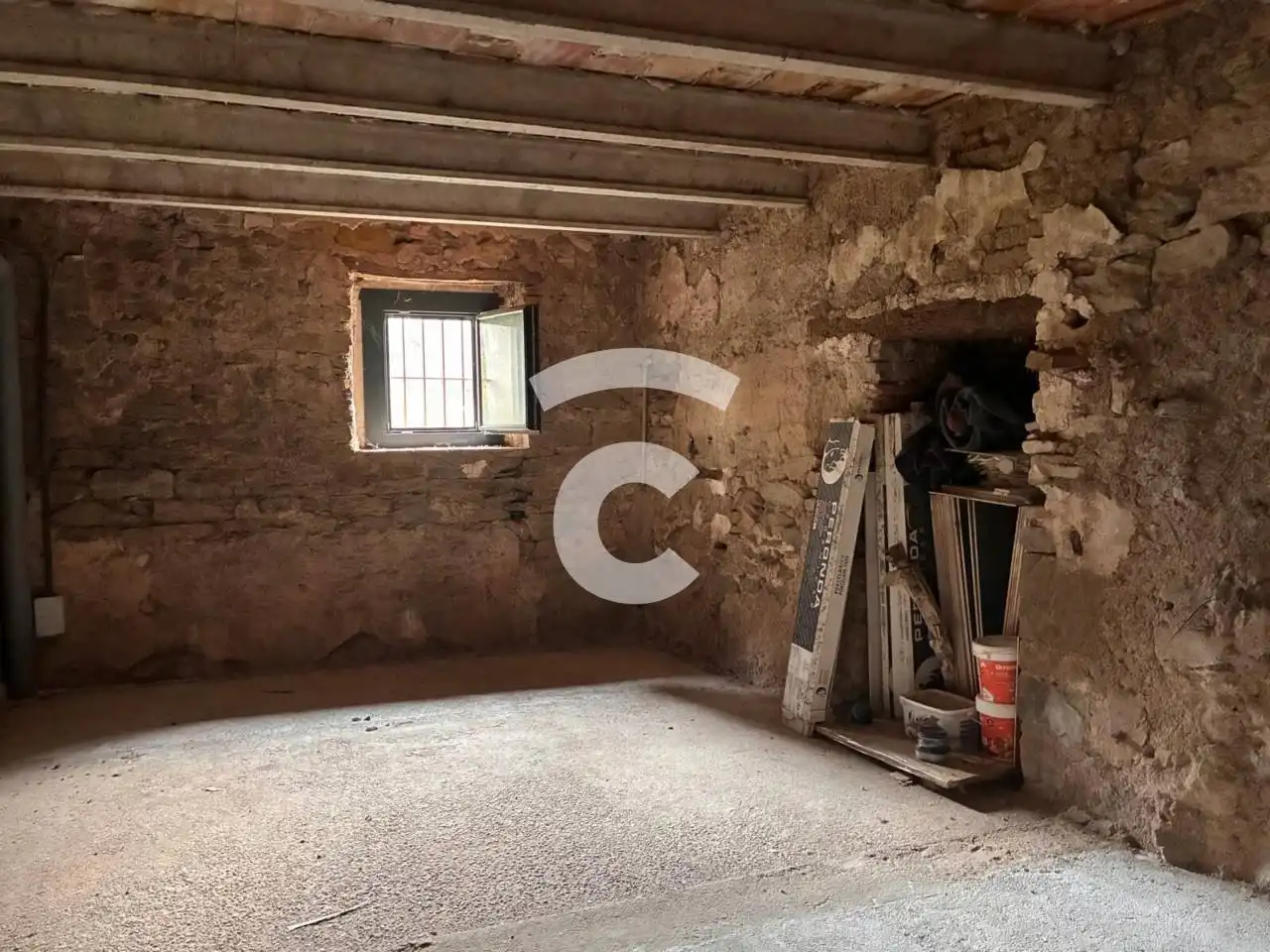 Country house zur Miete in Calldetenes mit Heizung, Privatgarten und Alarm